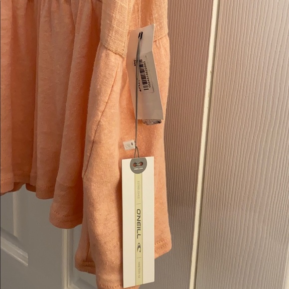 O’Neill salmon colored top - Picture 5 of 5